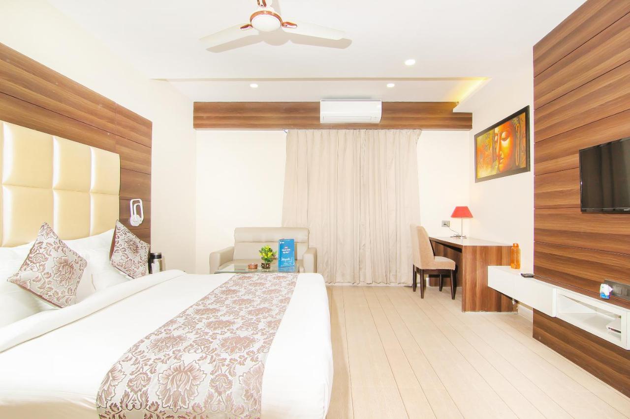 Moments Lucknow Exterior foto