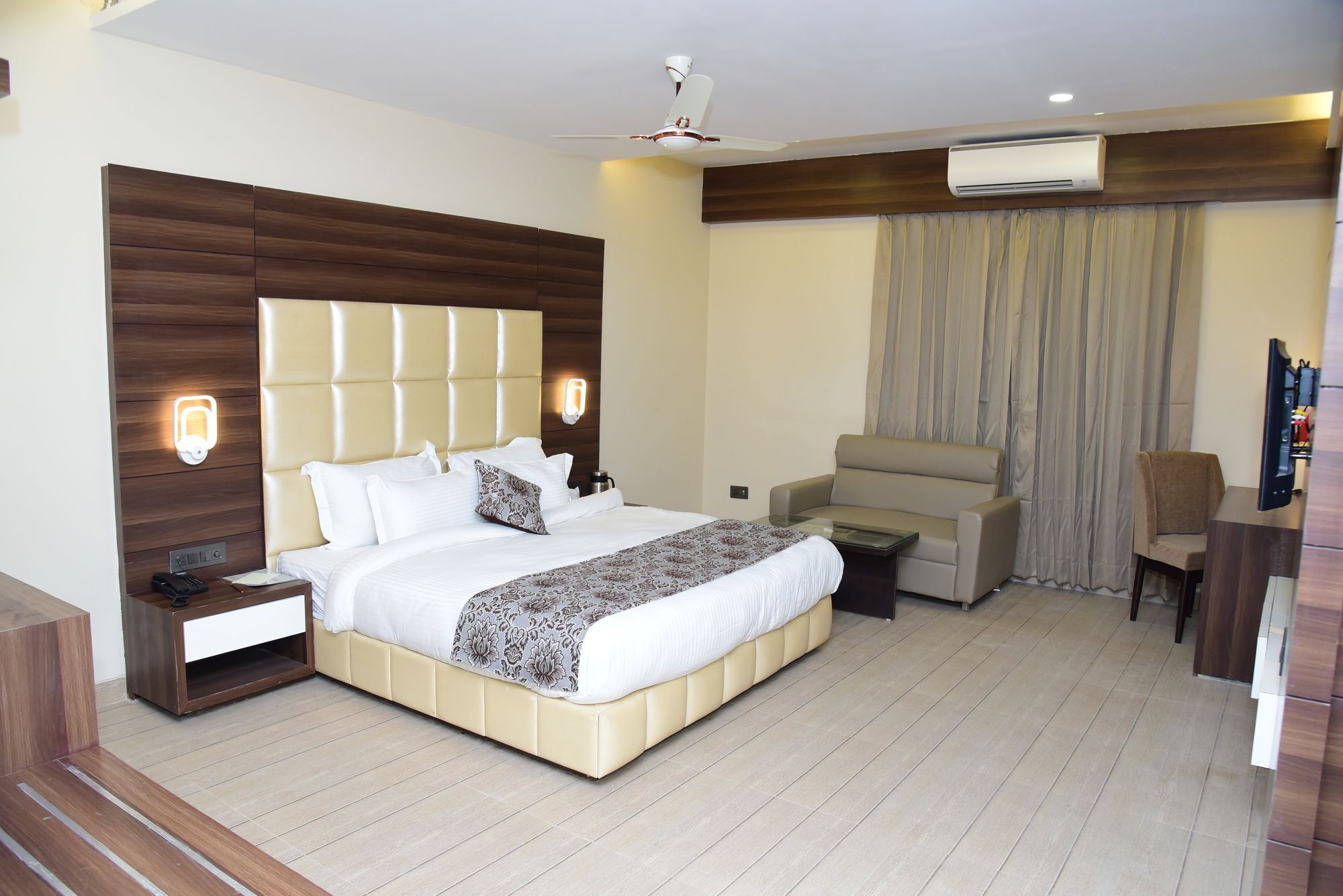 Moments Lucknow Exterior foto