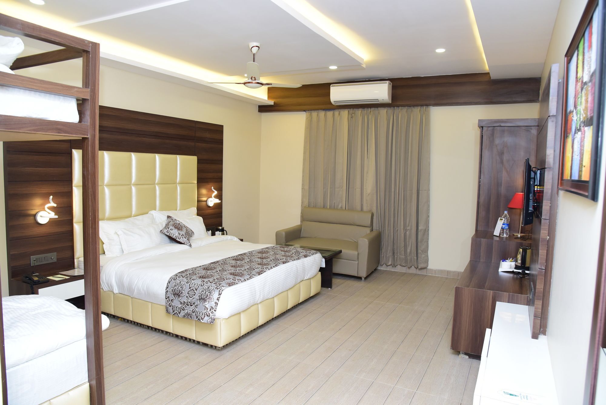 Moments Lucknow Exterior foto